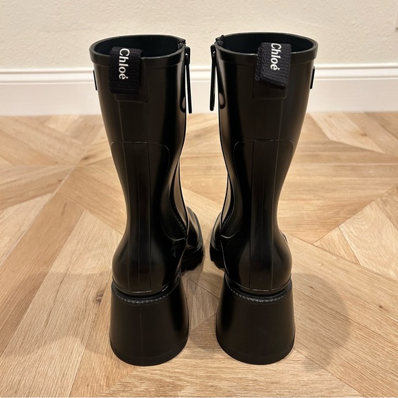 LIKE NEW! Chloe Betty black rubber platform rain boots size 39/9 - Picture 8 of 13